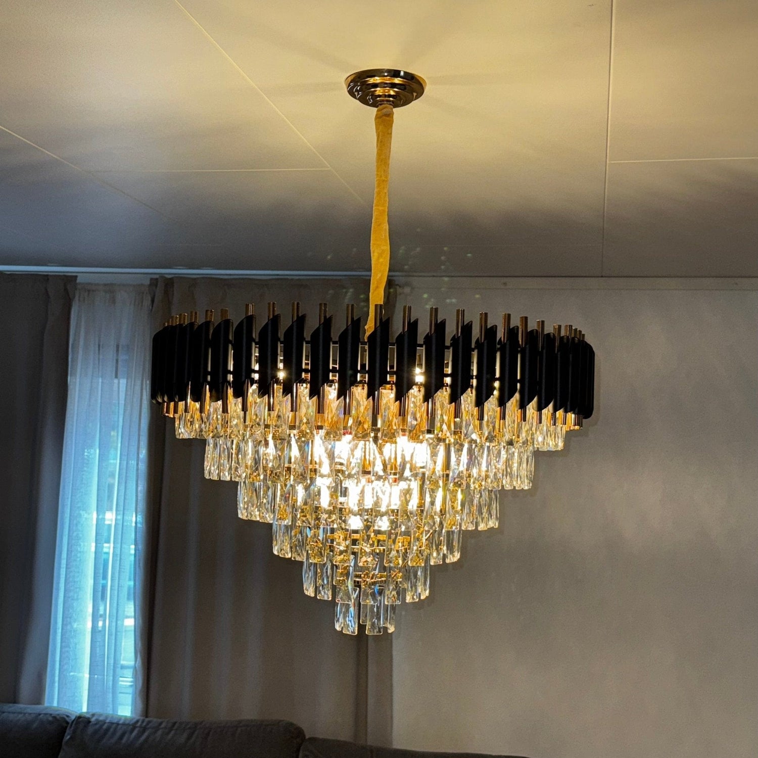 Kristallkrona Eclipse Black – Modern Svart Lampa med K9 Kristall 75 cm - Mandset