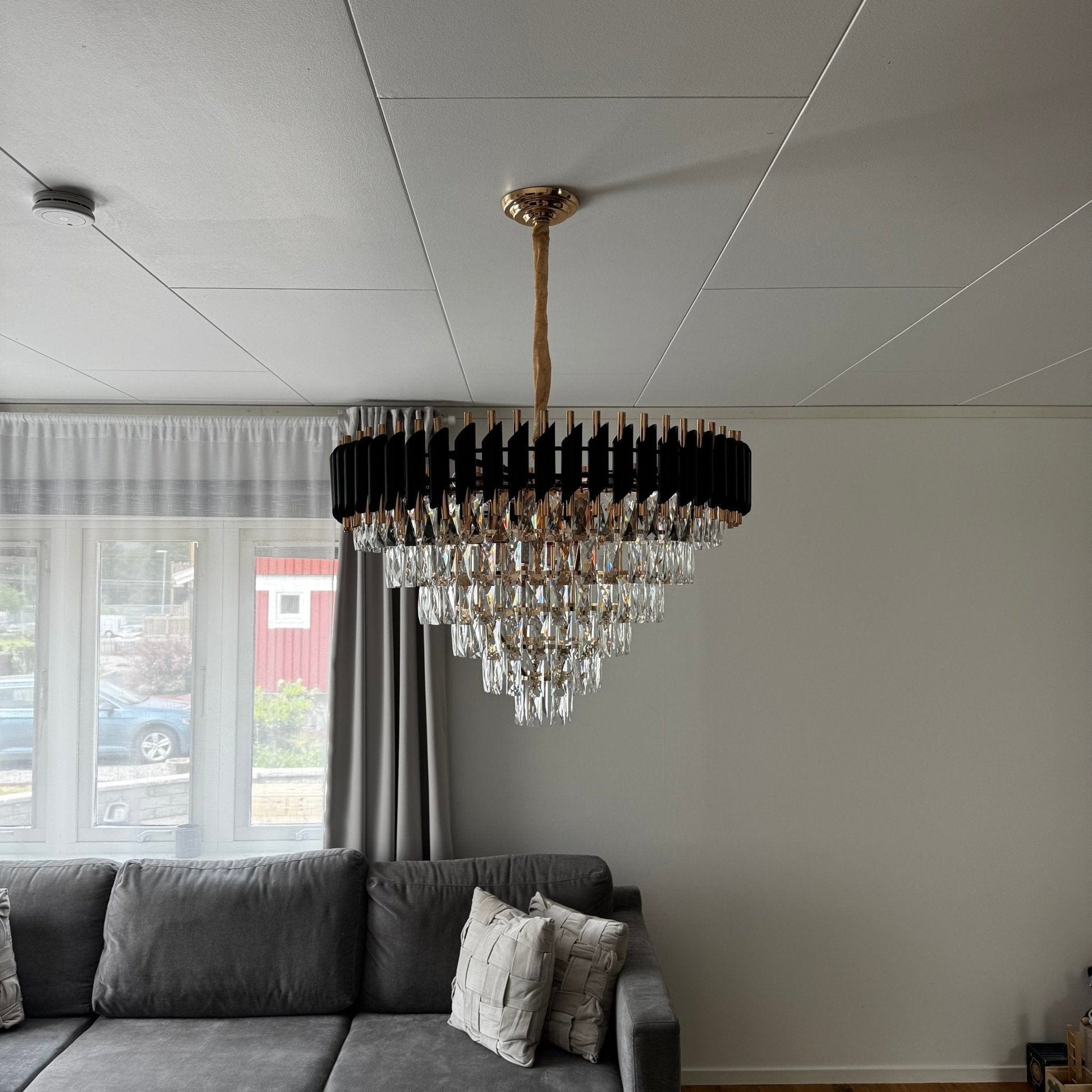 Mandset Kristallkrona Eclipse Black – Modern Svart Lampa med K9 Kristall 75 cm