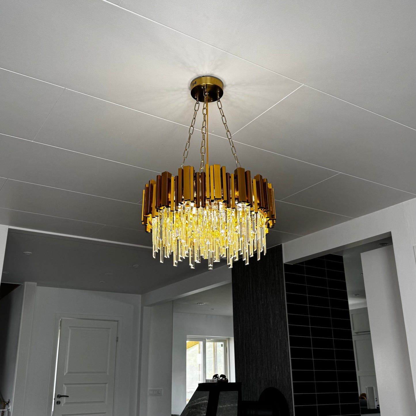 Mandset Kristallkrona Vienna 50 cm – Modern Guld & K9 Kristall