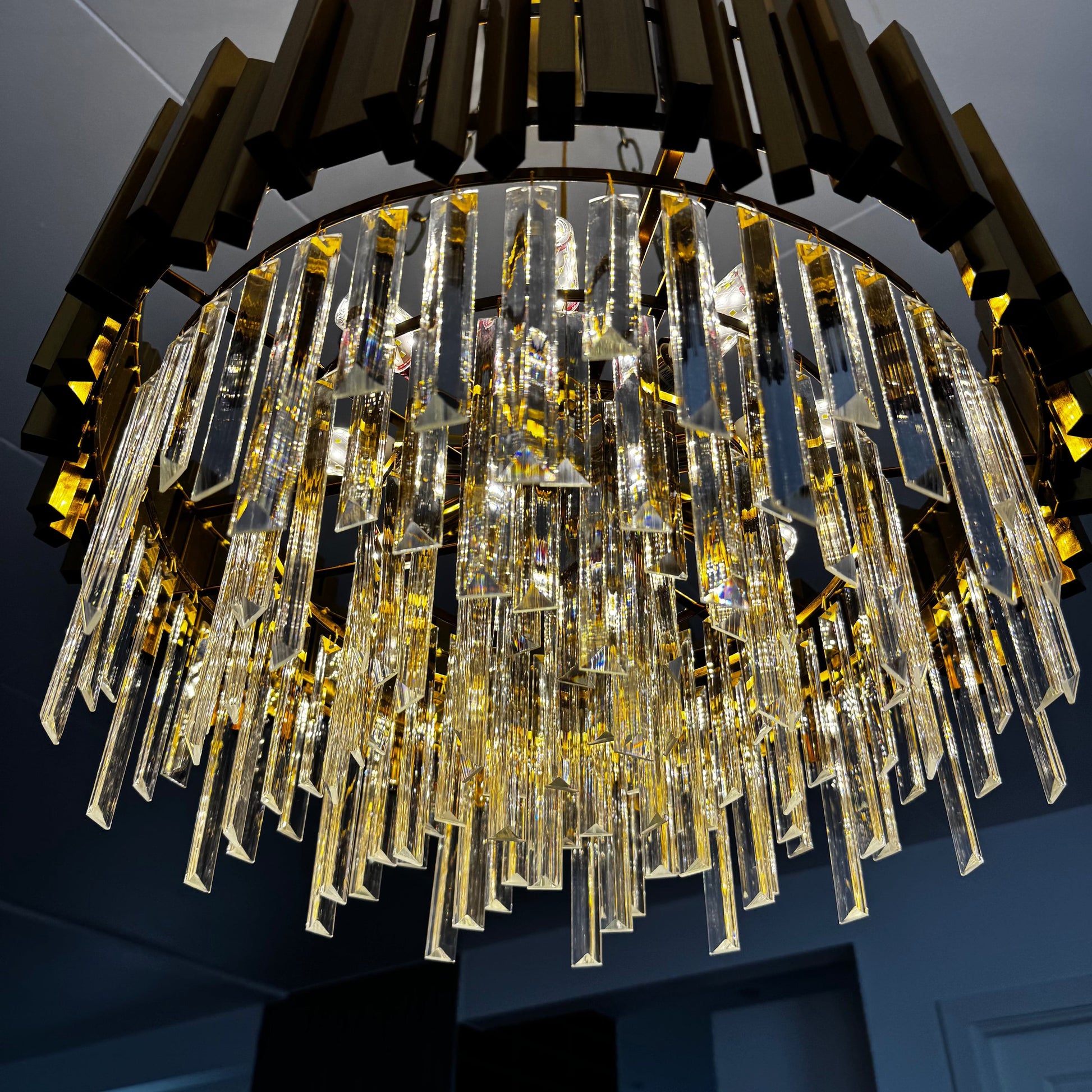 Mandset Kristallkrona Vienna 50 cm – Modern Guld & K9 Kristall